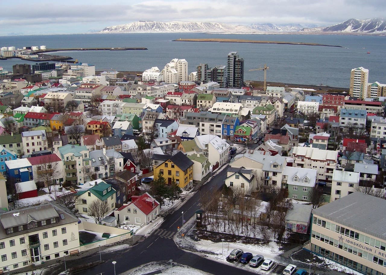 Geothermal Pools Reykjavík: The Complete Local Guide